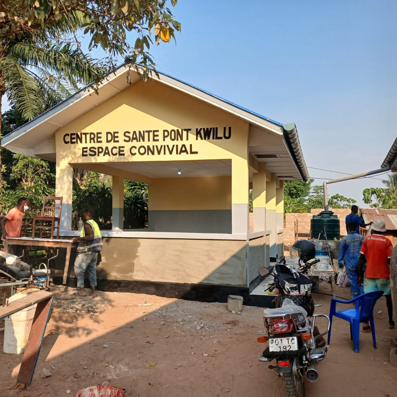Espace convivial du CS Pont Kwilu